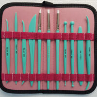 ASTUCCIO ATTREZZI PLASTICA + 3 PENNELLI SILICONE (TIFFANY)